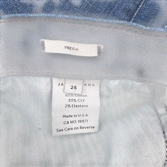 James Jeans Freida High Rise Flare Jeans in Distressed Blue Women’s Size 25 - Picture 5 of 5